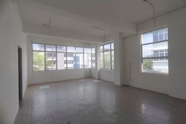 68 Avenue @ Gelang Patah