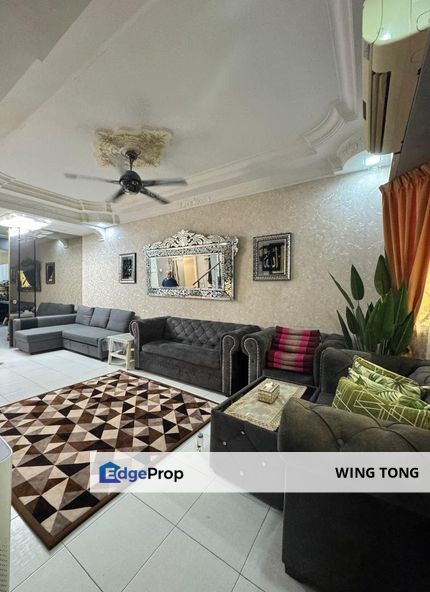 Taman Larkin 2.5 Storey Terrace House / Jb Town , Johor, Johor Bahru