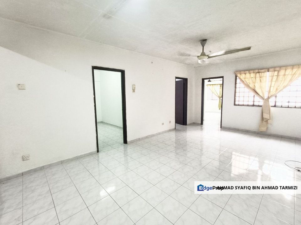 (Renovated,Ground floor)Pangsapuri Subang Suria, U5, Shah Alam, Selangor, Shah Alam