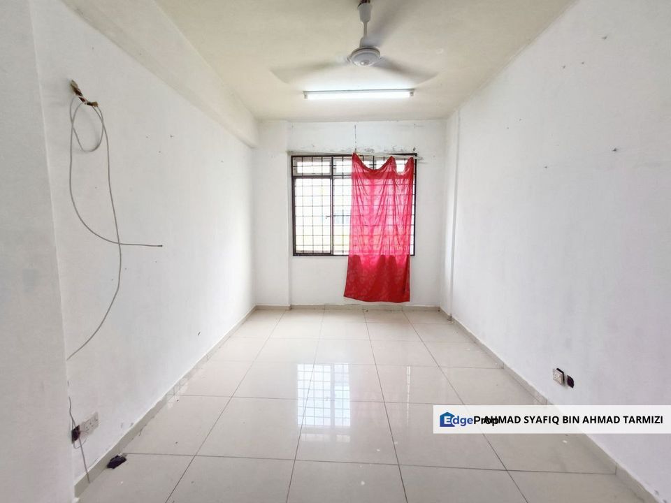 (Ground Floor, Freehold) Megah Villa Apartment, Kota Warisan, Sepang, Selangor, Sepang
