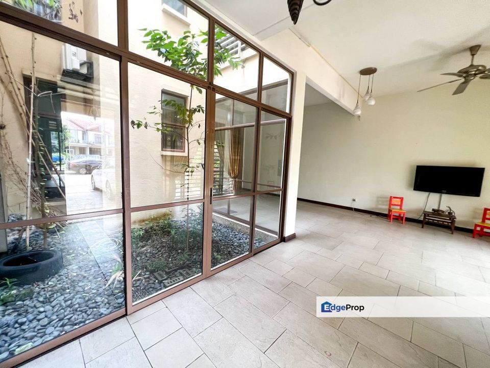 (Freehold, Facing Open) Double Storey Terrace Jalan Teratak, Bukit Jelutong, Selangor, Shah Alam