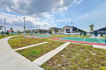 Persiaran Bukit Raja 2