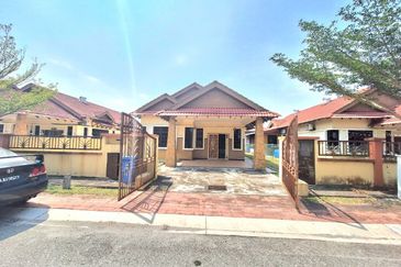 Kampung Lombong