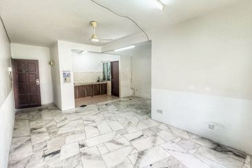 Residensi Warnasari 3