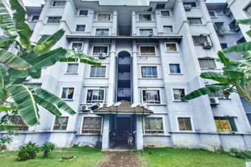 Residensi Warnasari 3