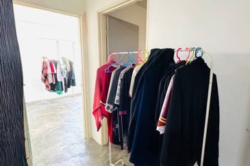 Pangsapuri Seroja Bukit Jelutong