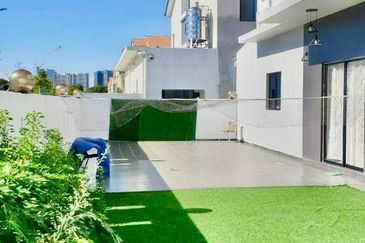 Jalan Setia Permai U13/42M