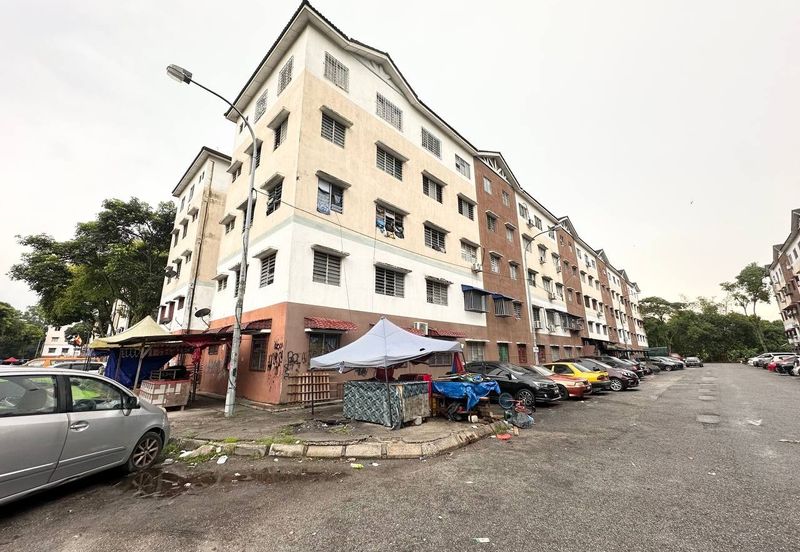 Bandar Bukit Tinggi 1 Apartment