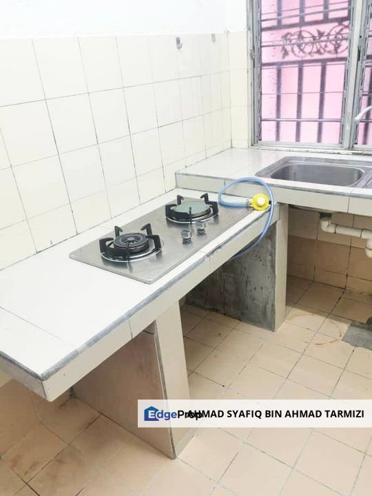 (Freehold) Flat Pendamar Indah 2, Lebuh Damar Merah, Taman Pendamar Indah 2 Port Klang, Selangor, Port Klang