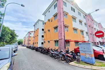 Pangsapuri Arista @ Bandar Parklands