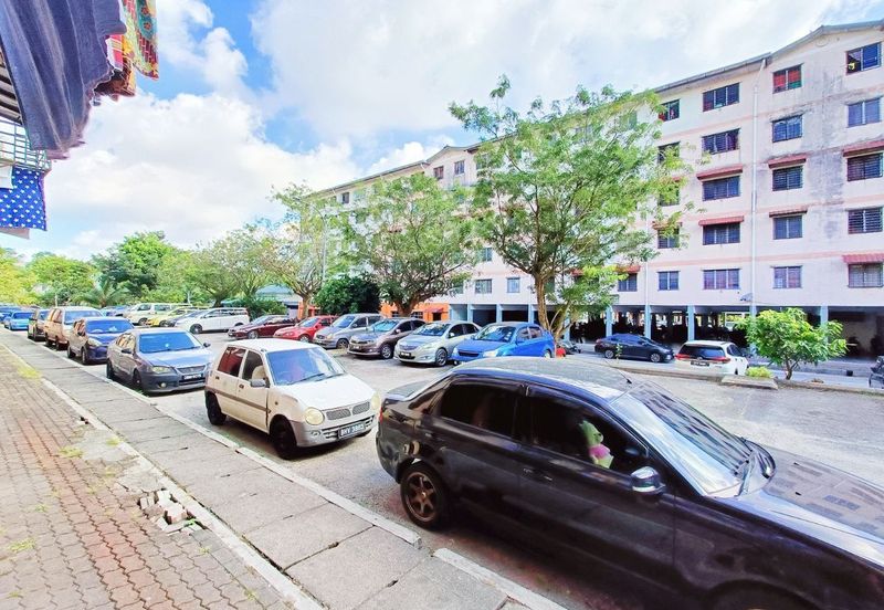 Pangsapuri Utarid Subang