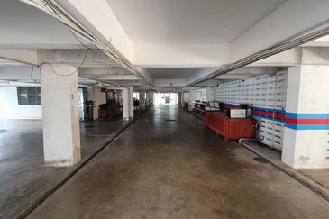 Flat PKNS, Seksyen 24