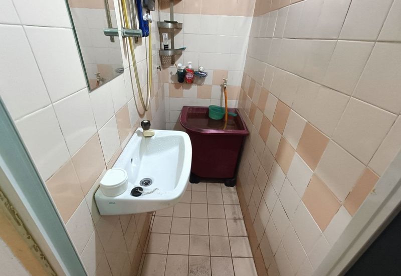 Flat PKNS, Seksyen 24