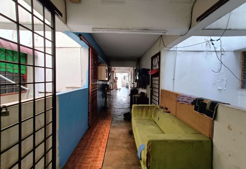 Flat PKNS, Seksyen 24