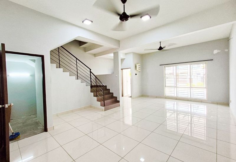 (Renovated, Non Bumi) Double Storey Taman Ruby Garden Dengkil