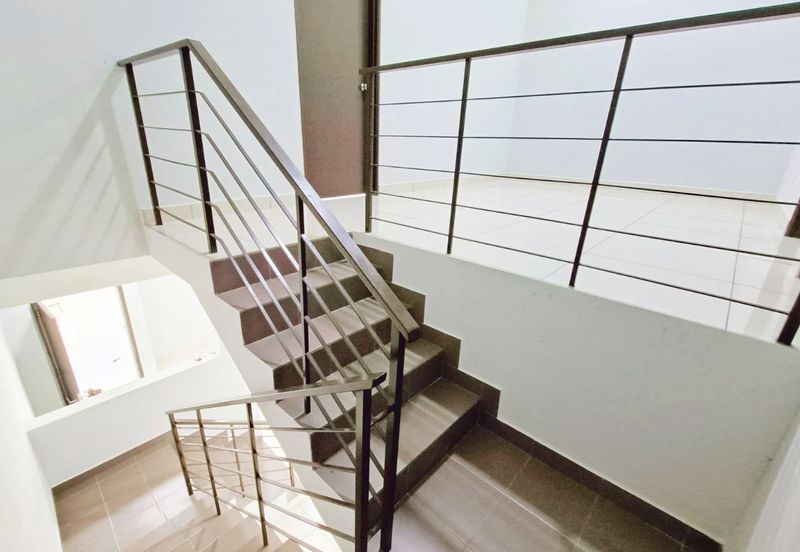 (Renovated, Non Bumi) Double Storey Taman Ruby Garden Dengkil