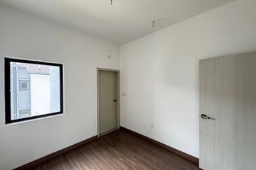 Casira 3 @ Bandar Bukit Raja