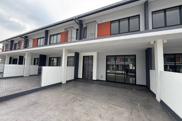 Casira 3 @ Bandar Bukit Raja