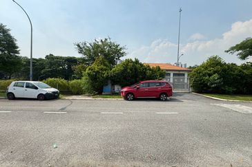 Jalan Setia Permai U13/42M