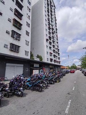 (Freehold, Renovated) Pangsapuri Ken Rimba 2, Sek 16, Shah Alam for ...
