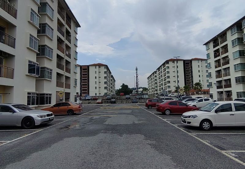 Residensi Warnasari 2