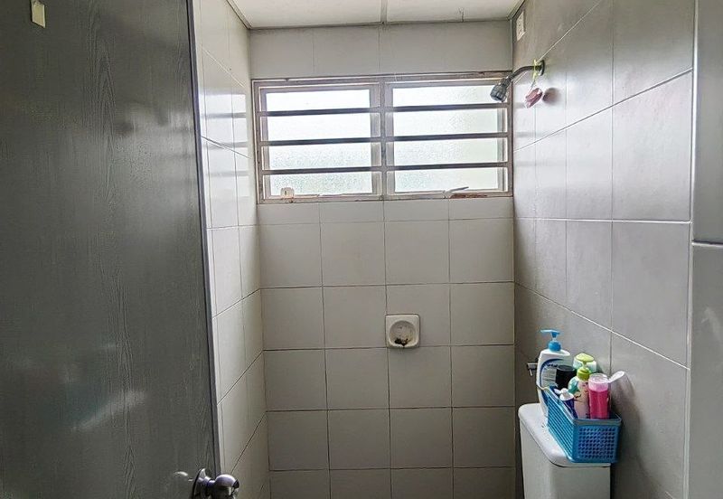 Residensi Warnasari 2