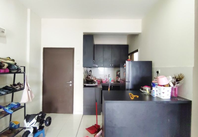 Residensi Warnasari 2