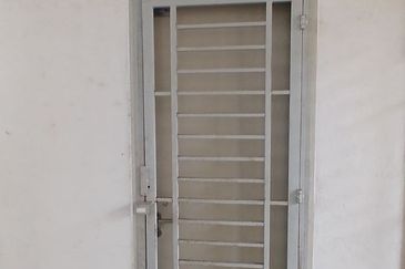 Pangsapuri Akasia, Bandar Botanic