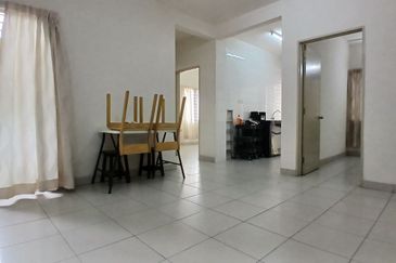 Pangsapuri Akasia, Bandar Botanic