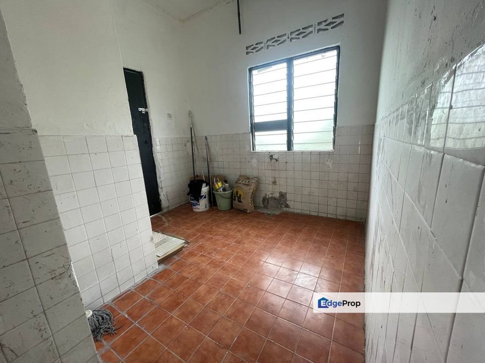 (Renovated) Single Storey End lot Johan Setia Klang, Selangor, Klang
