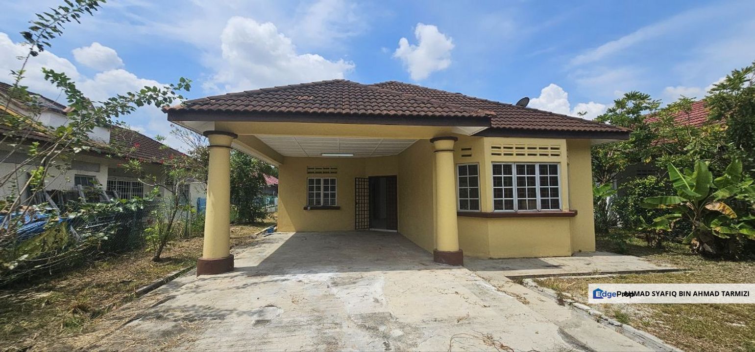 Single Storey Bungalow @ Bandar Mahkota Banting 42700 Banting Selangor., Selangor, Banting