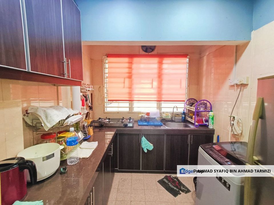 Low level - Pangsapuri Valencia, Taman Sri Muda, Seksyen 25, Shah Alam, Selangor, Subang