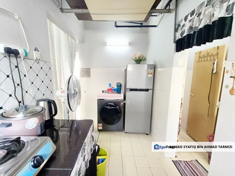 Renovated, Furnished - Pangsapuri Arista, Bandar Parklands Klang, Selangor, Klang