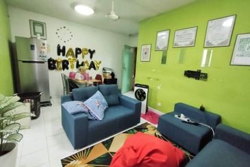 Flat PKNS Seksyen 8