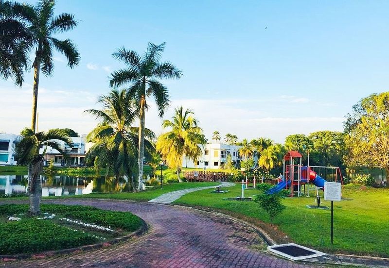 Country Villas @ County Heights