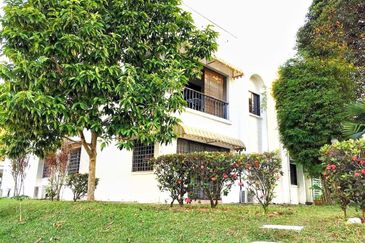 Country Villas @ County Heights