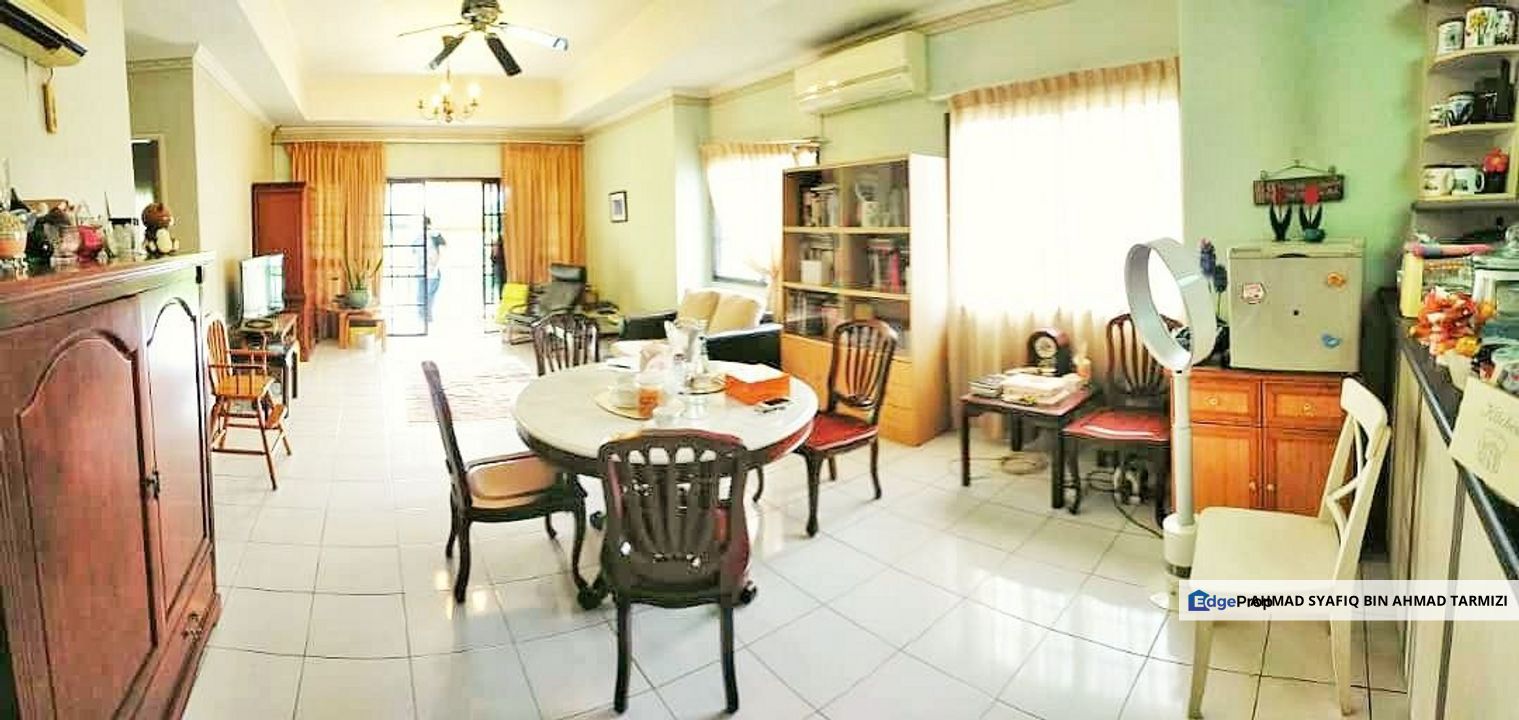 Townhouse upper level COUNTRY VILLA @ COUNTRY HEIGHTS, KAJANG, Selangor, Kajang