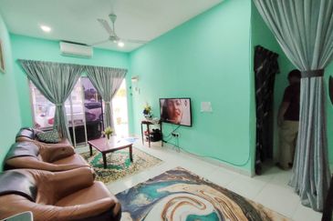 Pulau Indah ( Pulau Lumut )