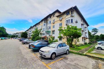 Apartment Impian, Damansara Damai