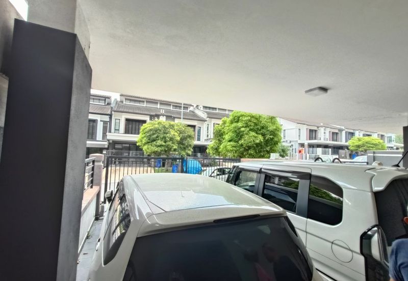 Saffron Hills @ Denai Alam