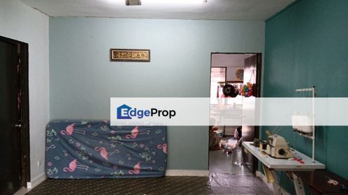 FLAT PKNS LEVEL 1, SECTION 24, SHAH ALAM, Selangor, Shah Alam