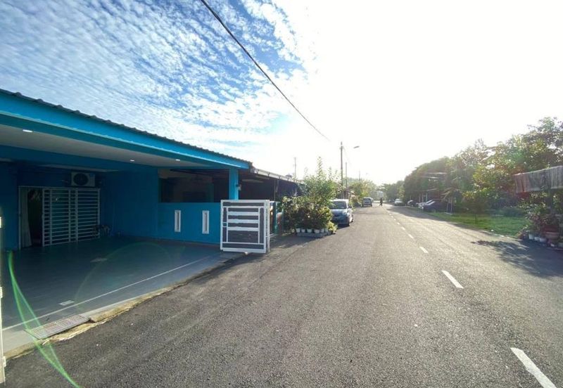 (FULLY FURNISHED RENOVATED) Single Storey Jalan Dusun,Meru,Klang