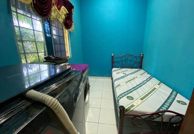(FULLY FURNISHED RENOVATED) Single Storey Jalan Dusun,Meru,Klang
