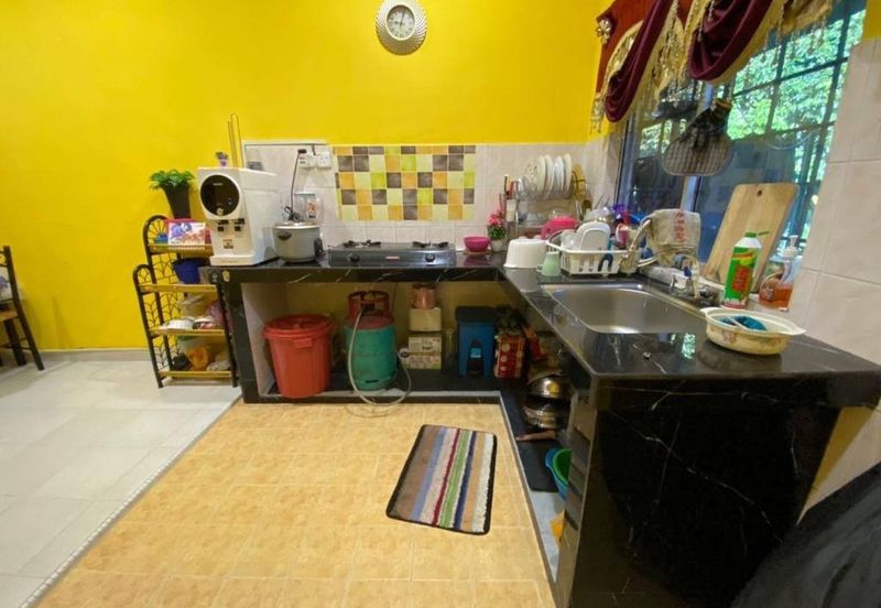 (FULLY FURNISHED RENOVATED) Single Storey Jalan Dusun,Meru,Klang