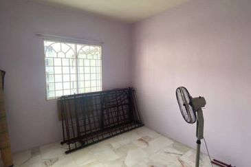 (Well maintained unit) Kasuarina Salju Apartment, Bandar Puncak Alam