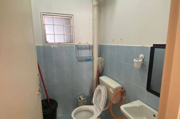 (Well maintained unit) Kasuarina Salju Apartment, Bandar Puncak Alam