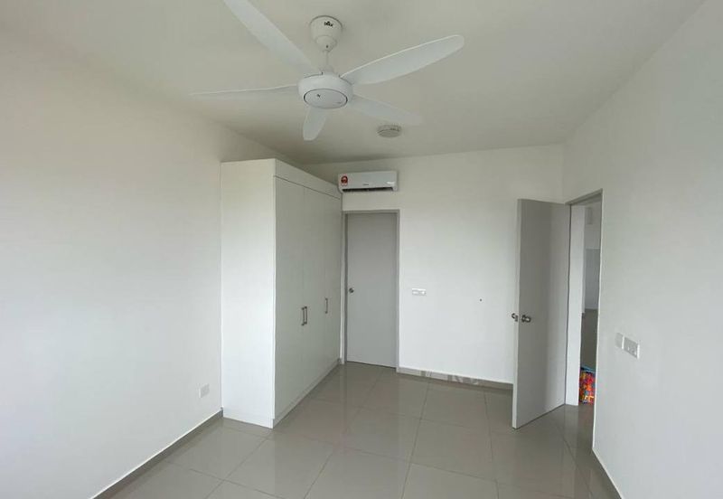 (FREEHOLD & HIGH FLOOR with BALCONY) Huni D' @ Eco Ardence Service Residence Setia Alam
