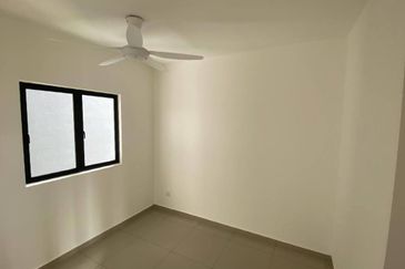 (FREEHOLD & HIGH FLOOR with BALCONY) Huni D' @ Eco Ardence Service Residence Setia Alam
