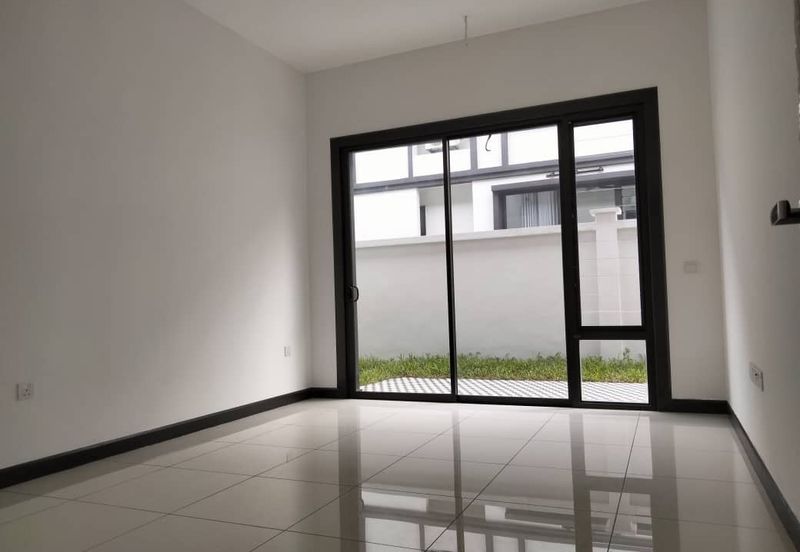 Hevea Elmina Gardens