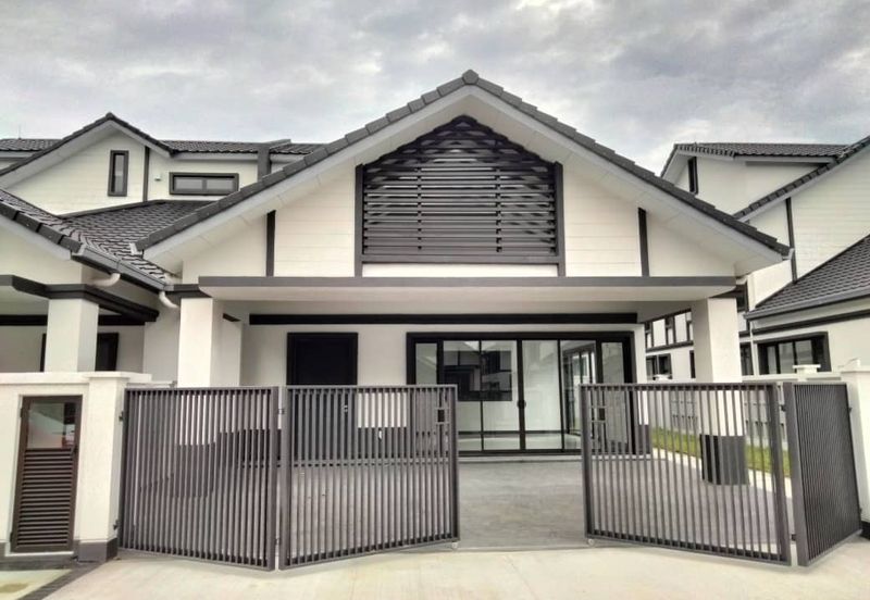 Hevea Elmina Gardens